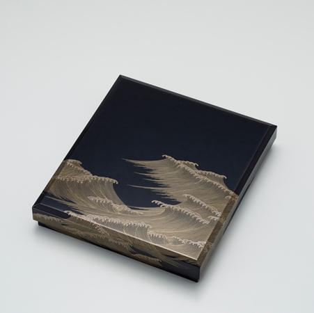 湯浅華暁《名取川日月蒔絵色紙筥》 | アートプラットフォームジャパン